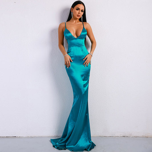 Chic V-Neck Solid Color Backless Evening Gown