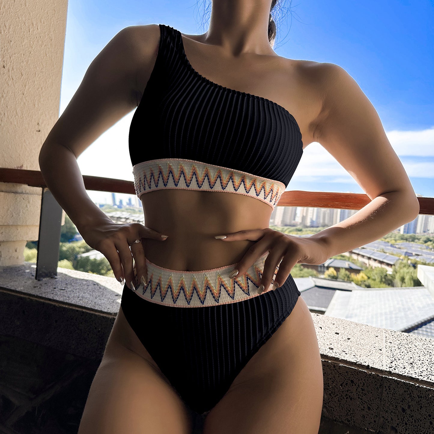 Sexy One-shoulder Bikini With Striped Pleated And Ripple Print