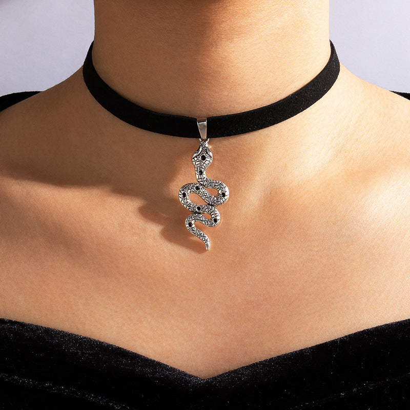 Cobra Chokers Witchy Gothic Grunge Collar Velvet Necklace